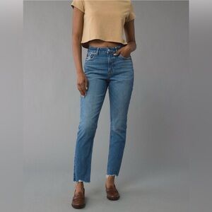 American Eagle Outfitters Mom Jeans
